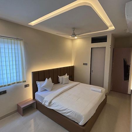 Hotel Vilaasitaa Vijay Nagar Indore Ngoại thất bức ảnh