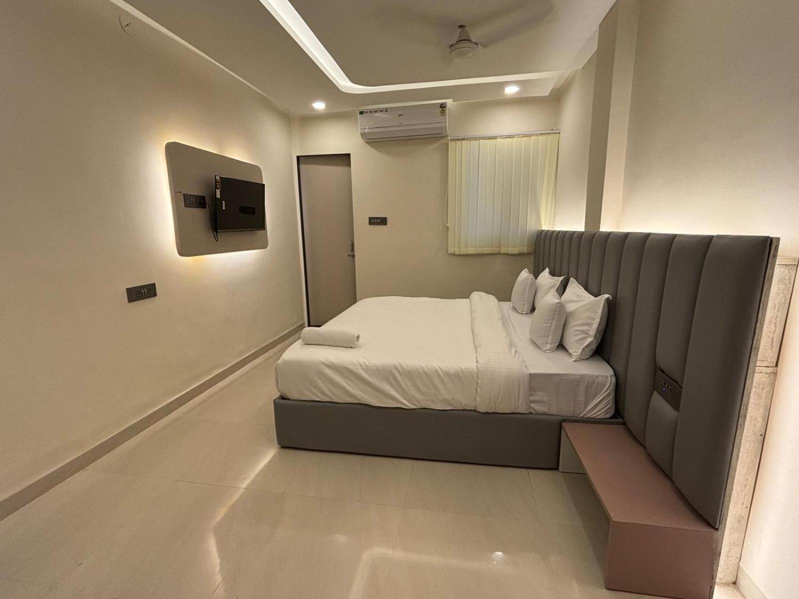 Hotel Vilaasitaa Vijay Nagar Indore Ngoại thất bức ảnh